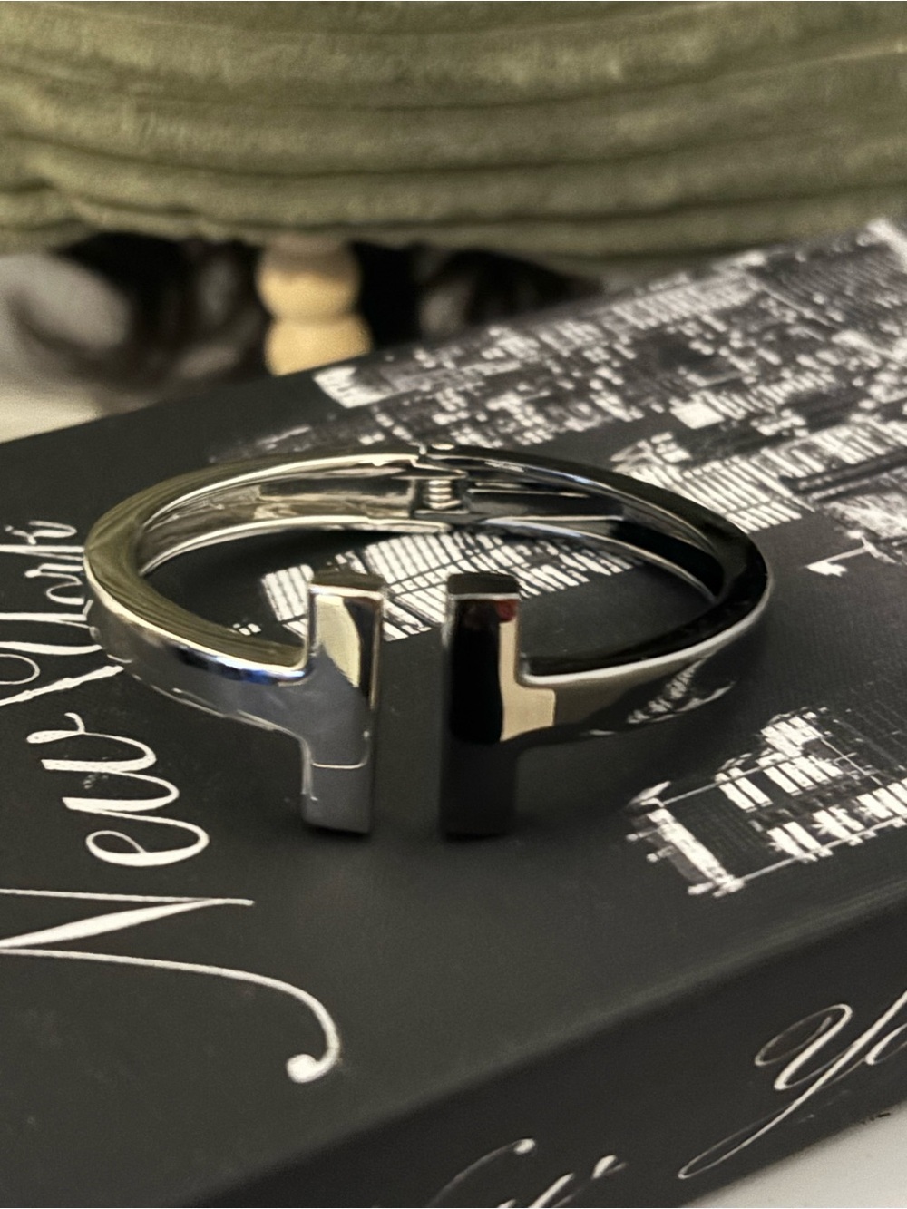 Elegant Silver-Tone Hinged Bangle Bracelet - Women's Jewelry